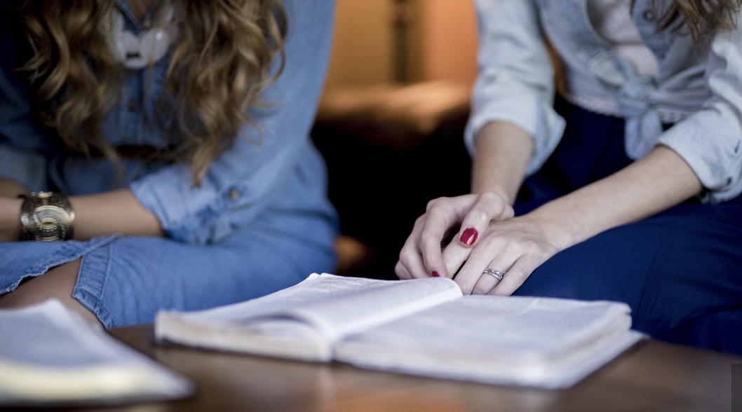 Women reading the Bible